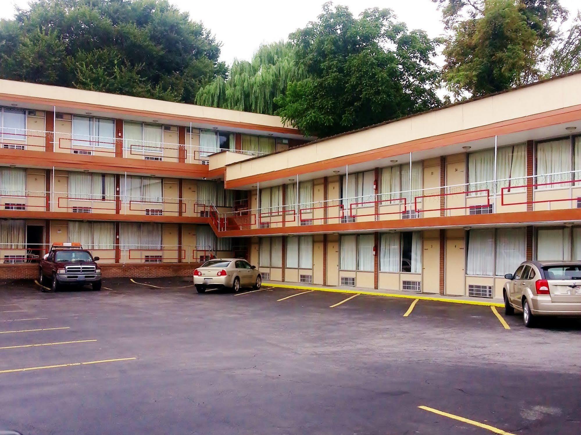Holiday Lodge Virginia Pearisburg Экстерьер фото